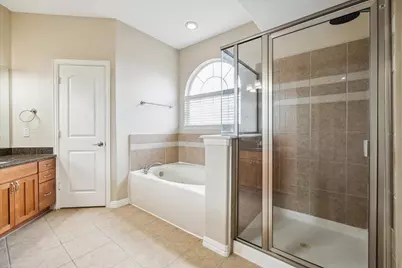 5629 Dolores Place Lane #B, Houston, TX 77057 - Photo 18