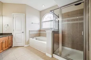 5629 Dolores Pl Ln, Houston, TX 77057 - Photo 18