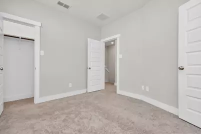 726 Strawberry Pines Court, Houston, TX 77009 - Photo 36