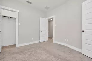 726 Strawberry Pines Ct, Houston, TX 77009 - Photo 36