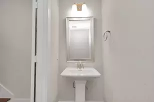726 Strawberry Pines Ct, Houston, TX 77009 - Photo 22