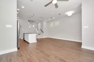726 Strawberry Pines Ct, Houston, TX 77009 - Photo 10