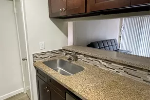 9350 Country Creek Dr, Houston, TX 77036 - Photo 6