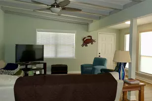 58 Lakeside Dr, Hitchcock, TX 77563 - Photo 12