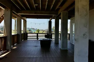 58 Lakeside Dr, Hitchcock, TX 77563 - Photo 18