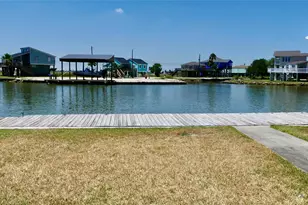 58 Lakeside Dr, Hitchcock, TX 77563 - Photo 4