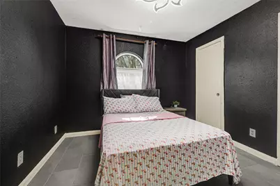 12823 Sandy Hook Drive, Houston, TX 77089 - Photo 16