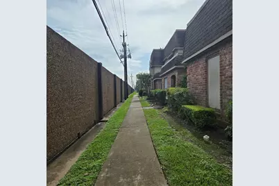 2938 Camelot Lane, Missouri City, TX 77459 - Photo 18