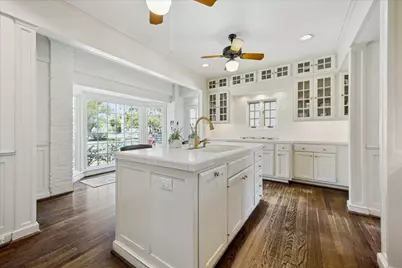 2333 Claremont Lane, Houston, TX 77019 - Photo 16