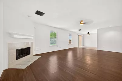 8839 Aspen Meadow Drive, Houston, TX 77071 - Photo 12
