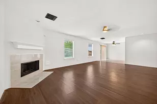 8839 Aspen Meadow Dr, Houston, TX 77071 - Photo 12