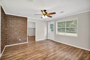 10863 Autumn Ln, Cleveland, TX 77328 - Photo 2