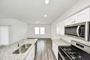 10303 Rose Mar Dr, Rosharon, TX 77583 - Photo 12