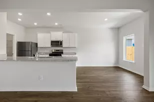 25515 Blooming Hazel Dr, Cleveland, TX 77328 - Photo 6