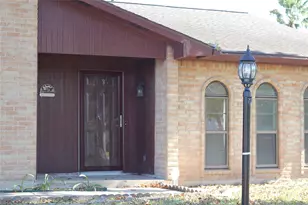 7207 Addicks Clodine Road W, Houston, TX 77083 - Photo 2