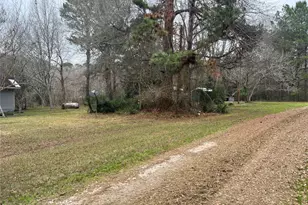 951 Lakeshore Dr, Cleveland, TX 77327 - Photo 10