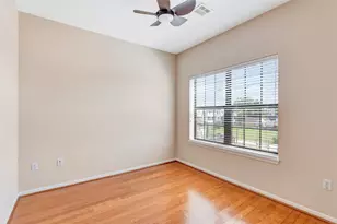 310 S Jensen Dr, Houston, TX 77003 - Photo 10