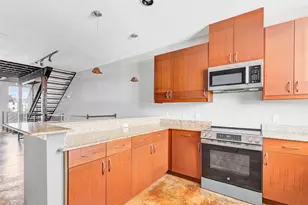 310 S Jensen Dr, Houston, TX 77003 - Photo 4