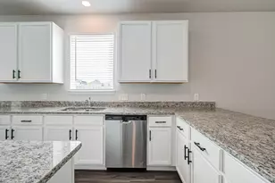 1249 Copal Trl, Conroe, TX 77301 - Photo 10