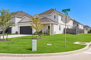 1249 Copal Trl, Conroe, TX 77301 - Photo 2