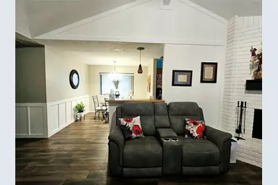 304 Cherry Court, La Porte, TX 77571 - Photo 4