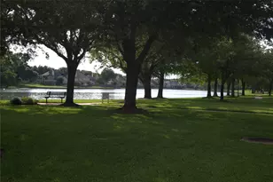 1839 Lakewinds Dr, Missouri City, TX 77459 - Photo 10