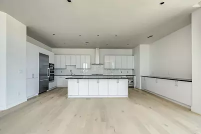 1409 Post Oak Boulevard #1604, Houston, TX 77056 - Photo 2