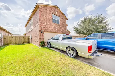 1018 Texas Timbers Drive, Katy, TX 77493 - Photo 6