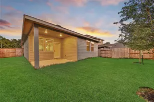 6609 Lahna Oak Dr, Conroe, TX 77304 - Photo 2