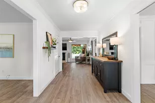 10 Holly Tree Ln, Spring, TX 77373 - Photo 6