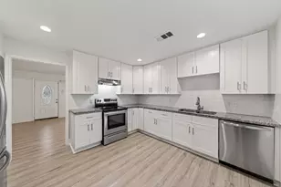 1707 W 43rd St, Houston, TX 77018 - Photo 8