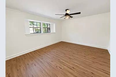 10715 E Timberwagon Circle, The Woodlands, TX 77380 - Photo 32