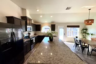 7509 Loyd Neal Dr, Corpus Christi, TX 78414 - Photo 6