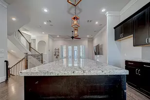 2227 Chenevert St, Houston, TX 77003 - Photo 6