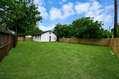 529 Hahlo Street, Houston, TX 77020 - Photo 32