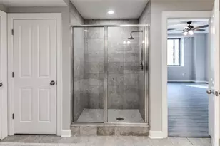 914 Main St, Houston, TX 77002 - Photo 14