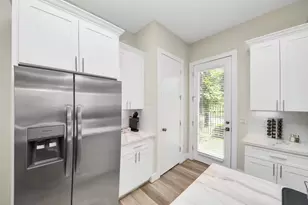 5935 Beall St, Houston, TX 77091 - Photo 10