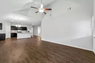 14060 Silver Falls Ct, Conroe, TX 77384 - Photo 10