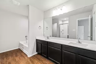 14060 Silver Falls Ct, Conroe, TX 77384 - Photo 12