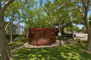 10811 Richmond Ave, Houston, TX 77042 - Photo 18