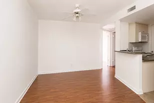 10811 Richmond Ave, Houston, TX 77042 - Photo 8