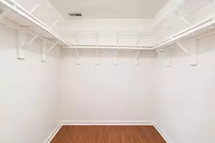 10811 Richmond Ave, Houston, TX 77042 - Photo 12