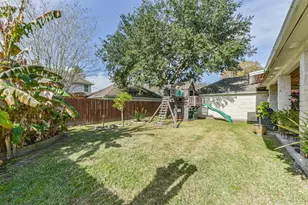 19711 Powerscourt Dr, Humble, TX 77346 - Photo 10