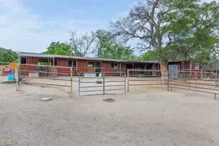 203 Saffles Rd, Robinson, TX 76706 - Photo 10