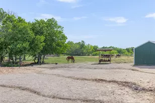 203 Saffles Rd, Robinson, TX 76706 - Photo 8