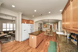 825 Rosine St, Houston, TX 77019 - Photo 12