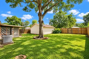 1313 Tobola St, Rosenberg, TX 77471 - Photo 4