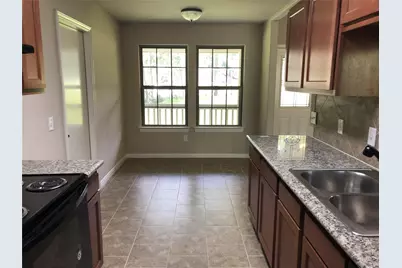 10761 Royal Terrell Drive, Conroe, TX 77303 - Photo 10