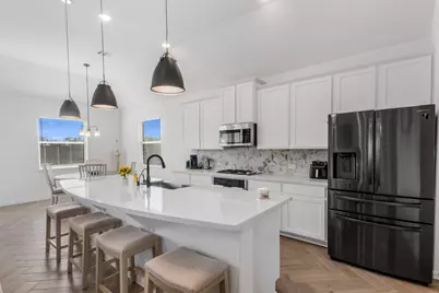 11918 Autumn Leaf Drive, Mont Belvieu, TX 77535 - Photo 6