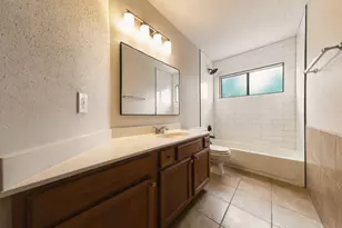 5203 E Pagewick Dr, Houston, TX 77041 - Photo 18